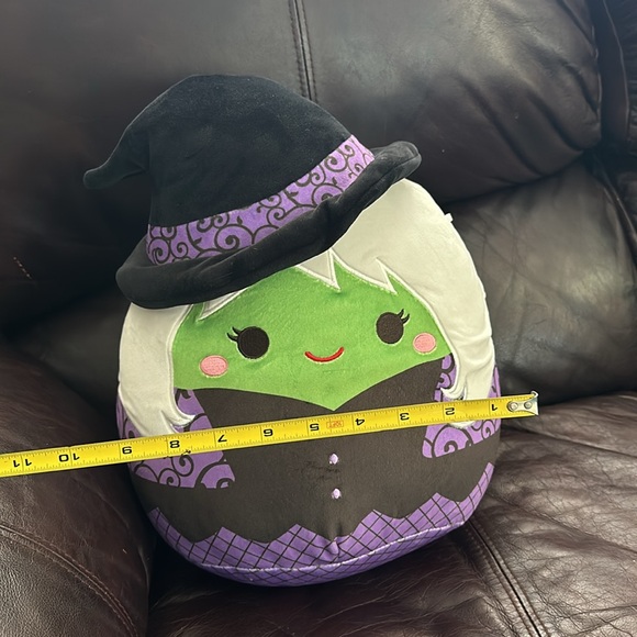 Squishmallow Green Witch - Picture 3 of 4